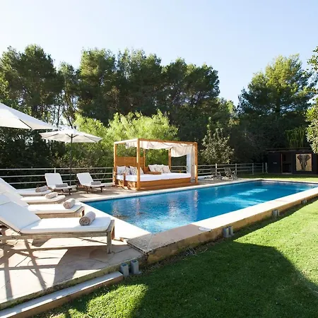 The White Lotus Ibiza * Santa Gertrudis (Ibiza)